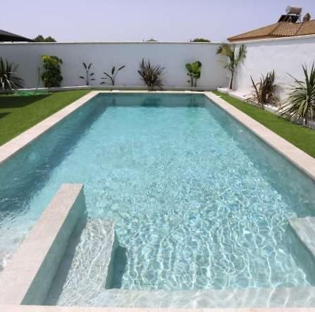 Apartamentos La Mar Sala Piscina Compartida โกนิล เด ลาฟรอนเตรา ภายนอก รูปภาพ