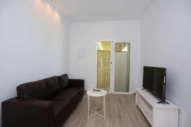 Apartamentos La Mar Sala Piscina Compartida โกนิล เด ลาฟรอนเตรา ภายนอก รูปภาพ