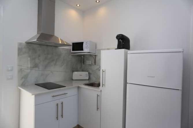 Apartamentos La Mar Sala Piscina Compartida โกนิล เด ลาฟรอนเตรา ภายนอก รูปภาพ